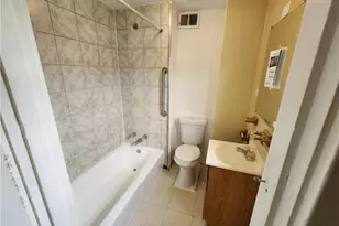 706 Holland St, Vandergrift, PA 15690 - Photo 10