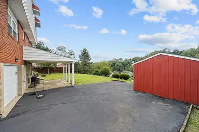 1048 Kentucky Blue Dr, West Mifflin, PA 15122 - Photo 8