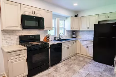 118 Clinton Ave, Lower Burrell, PA 15068 - Photo 12