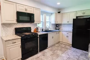118 Clinton Ave, Lower Burrell, PA 15068 - Photo 12