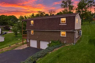 1495 E Beau St, South Strabane, PA 15301 - Photo 1