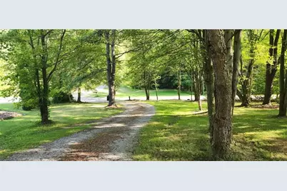 144 Lindy St, Chippewa Township, PA 15010 - Photo 2