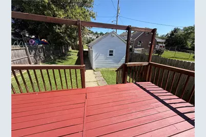 106 Cottrell Ave, Jeannette, PA 15644 - Photo 16