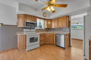 606 Golf Course Rd, Hopewell Township, PA 15001 - Photo 6