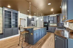 132 Hardwood Dr, Peters Township, PA 15367 - Photo 8