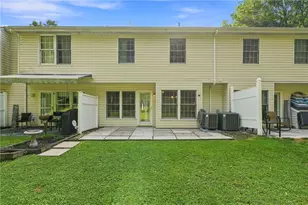 249 Commons Dr, Oakmont, PA 15139 - Photo 36