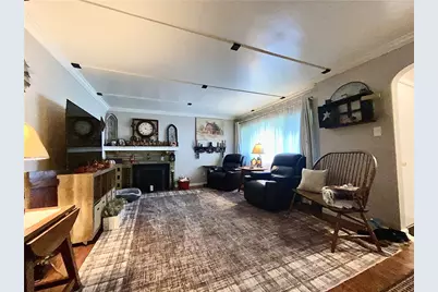 2544 Leslie Dr, New Kensington, PA 15068 - Photo 4