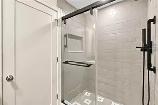 154 N Bellefield Ave, Pittsburgh, PA 15213 - Photo 20