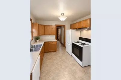 550 Maple St, East Pittsburgh, PA 15112 - Photo 4