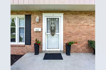 2603 19th St #E, Patterson Township, PA 15010 - Photo 2