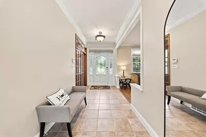 2517 Matterhorn Dr, Pittsburgh, PA 15090 - Photo 2