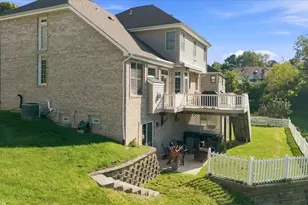 2517 Matterhorn Dr, Pittsburgh, PA 15090 - Photo 36