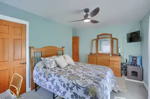 207 Oakland Ave, Twp of But SW, PA 16001 - Photo 24