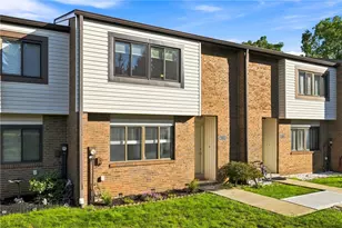 103 Springwater Ct, Moon/Crescent Twp, PA 15108 - Photo 2