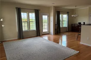 1610 Towervue Dr, Pittsburgh, PA 15227 - Photo 2