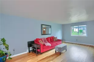 1132 O'Block Rd, Pittsburgh, PA 15239 - Photo 6