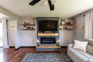 421 Hillcrest Dr, Unity Township, PA 15650 - Photo 12