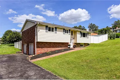 421 Hillcrest Dr, Unity Township, PA 15650 - Photo 2