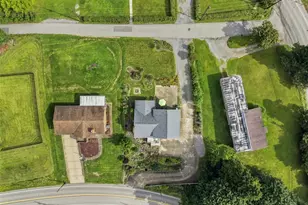 714 Wible Run Rd, Pittsburgh, PA 15209 - Photo 2