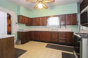 760 Division St, Sharon, PA 16146 - Photo 14