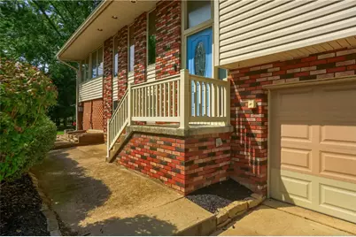 303 Vandivort Drive, Cranberry Township, PA 16066 - Photo 2