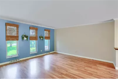 303 Vandivort Drive, Cranberry Township, PA 16066 - Photo 4