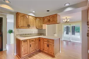 303 Vandivort Dr, Cranberry Township, PA 16066 - Photo 12