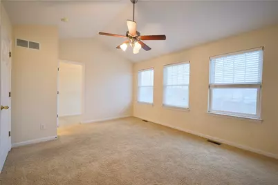 3005 Ironwood Cir, Jeannette, PA 15644 - Photo 30