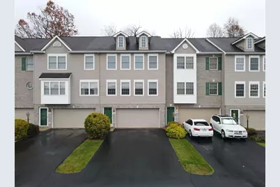 3005 Ironwood Cir, Jeannette, PA 15644 - Photo 2