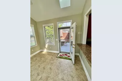 2902 Ambassador Lane, Valencia, PA 16059 - Photo 8