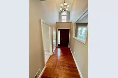 2902 Ambassador Lane, Valencia, PA 16059 - Photo 2