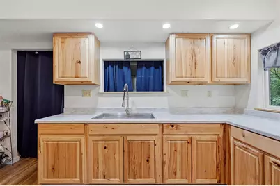 33 Madonna Dr, Union Township, PA 16101 - Photo 6