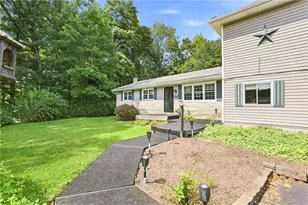 204 Stepping Stone, Somerset Township, PA 15501 - Photo 4