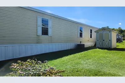 7224 W Market St, Lackawannock Township, PA 16137 - Photo 4