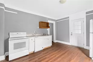 609 Pine St, Ambridge, PA 15003 - Photo 42