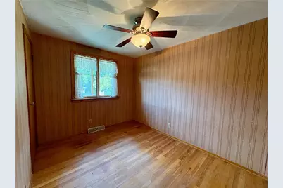 5 Fairlawn Blvd, Zelienople, PA 16063 - Photo 22