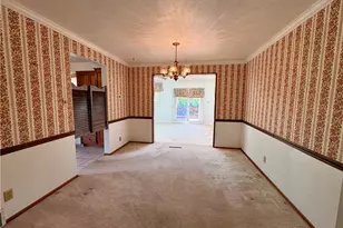 5 Fairlawn Blvd, Zelienople, PA 16063 - Photo 8