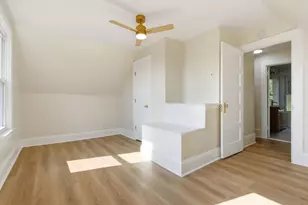 807 Maple Dr, White Oak, PA 15131 - Photo 16
