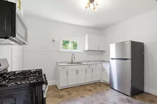 807 Maple Dr, White Oak, PA 15131 - Photo 12