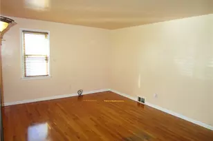 408 Indiana Ave, Farrell, PA 16121 - Photo 4