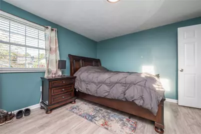380 Celestial Dr, Economy, PA 15042 - Photo 22