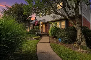 142 Kelvington Dr, Monroeville, PA 15146 - Photo 1