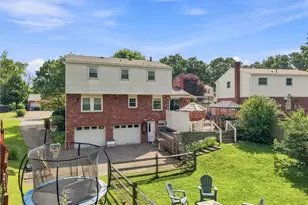 142 Kelvington Dr, Monroeville, PA 15146 - Photo 40