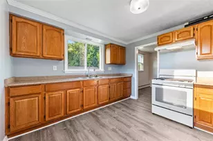 147 W Pennsylvania Ave, New Stanton, PA 15601 - Photo 8