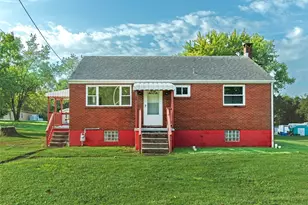147 W Pennsylvania Ave, New Stanton, PA 15601 - Photo 1