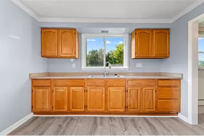 147 W Pennsylvania Avenue, New Stanton, PA 15601 - Photo 10