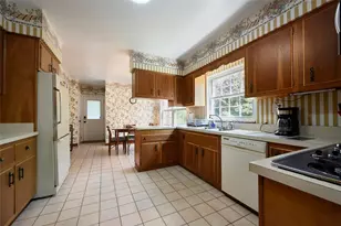 577 Highland Ave, Wilkins Township, PA 15145 - Photo 10