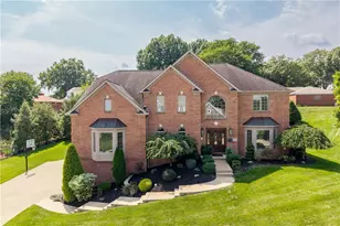 699 Country Club Dr, Pittsburgh, PA 15228 - Photo 1
