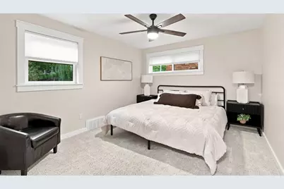 346 Sweetbriar St, Pittsburgh, PA 15211 - Photo 8