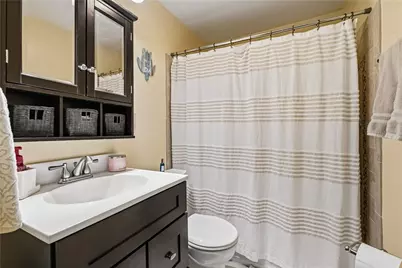 137 Windsor Dr, Hempfield Township, PA 15642 - Photo 24